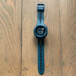 Garmin Instinct multisport GPS watch, VGUC